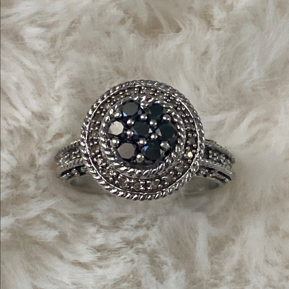 Sapphire Diamond Cluster Ring - Picture 2 of 5